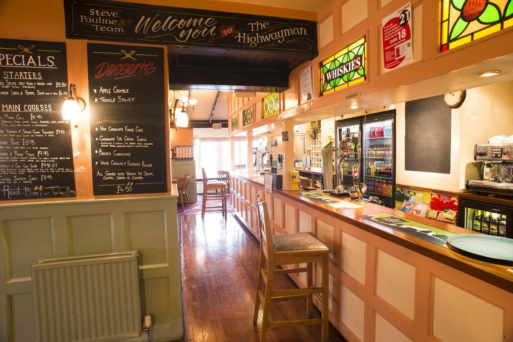The Highwayman Inn เชพตันมัลเล็ต ภายนอก รูปภาพ