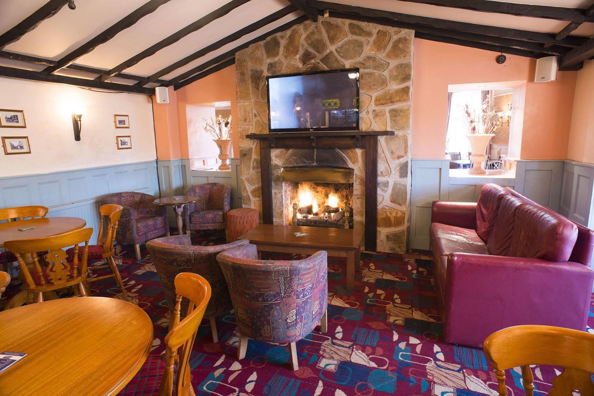 The Highwayman Inn เชพตันมัลเล็ต ภายนอก รูปภาพ